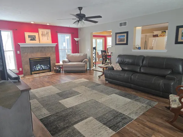 $448,000 | 438 Cresthaven Drive, Lawrenceburg, IN 47025