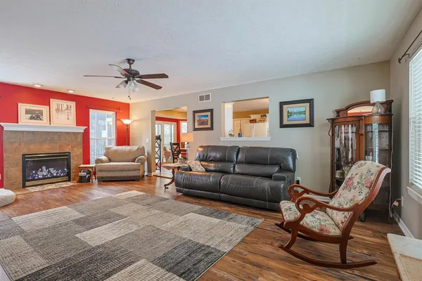 $448,000 | 438 Cresthaven Drive, Lawrenceburg, IN 47025