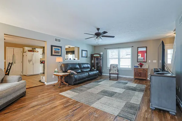 $448,000 | 438 Cresthaven Drive, Lawrenceburg, IN 47025