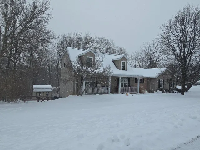 $449,900 | 438 Cresthaven Drive, Lawrenceburg, IN 47025