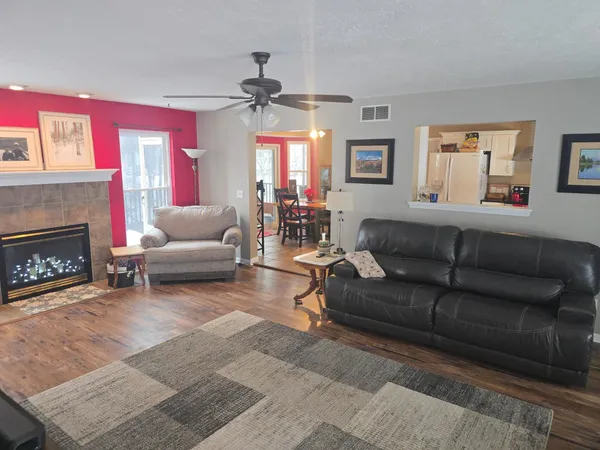 $448,000 | 438 Cresthaven Drive, Lawrenceburg, IN 47025