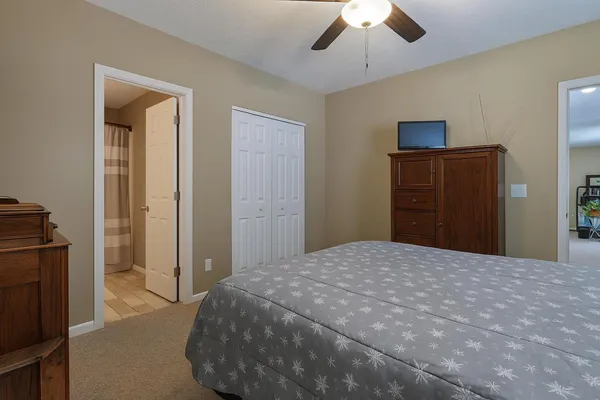 $448,000 | 438 Cresthaven Drive, Lawrenceburg, IN 47025