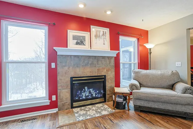 $449,900 | 438 Cresthaven Drive, Lawrenceburg, IN 47025