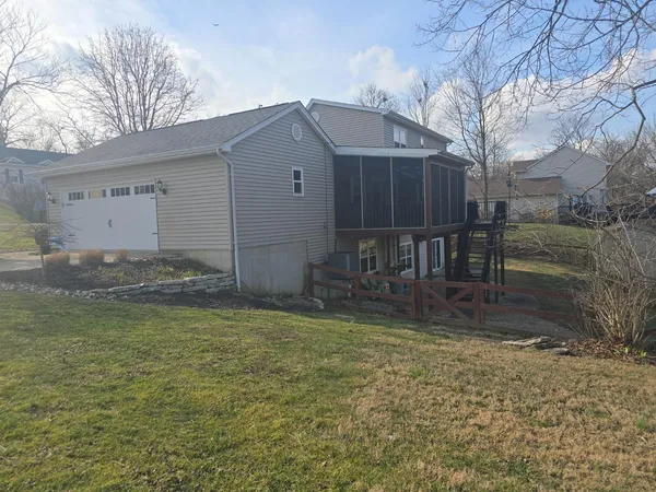 $448,000 | 438 Cresthaven Drive, Lawrenceburg, IN 47025