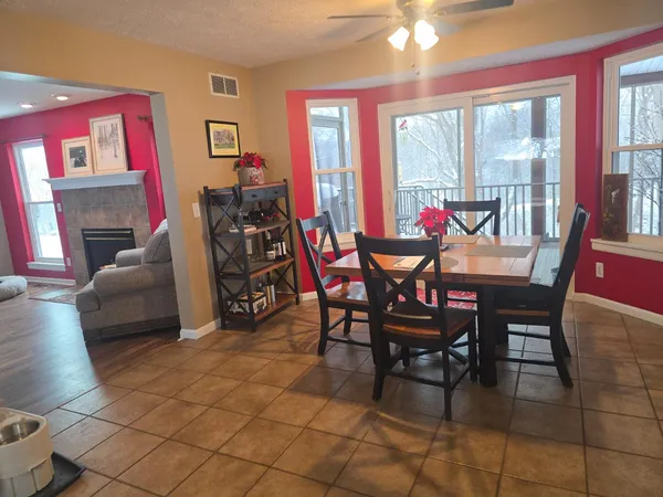 $448,000 | 438 Cresthaven Drive, Lawrenceburg, IN 47025