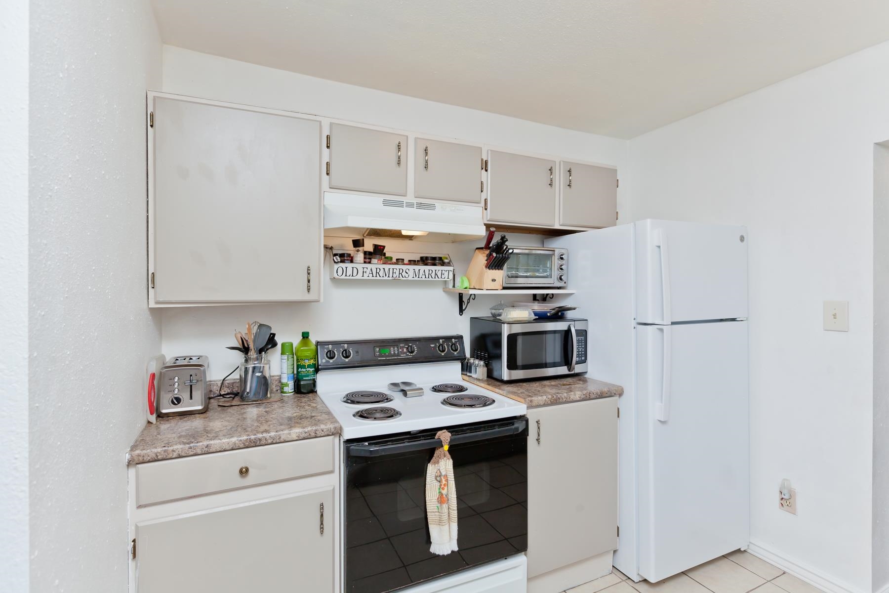 2934 Patterson Road Grand Junction, CO 81504 - Photo 14 of 32 Gallery Image 14