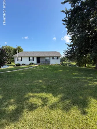 $365,000 | 2114 County Road 382, Holts Summit, MO 65043