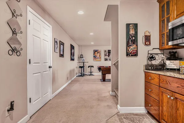 $869,500 | 2120 River Oaks Drive, Salem, VA 24153