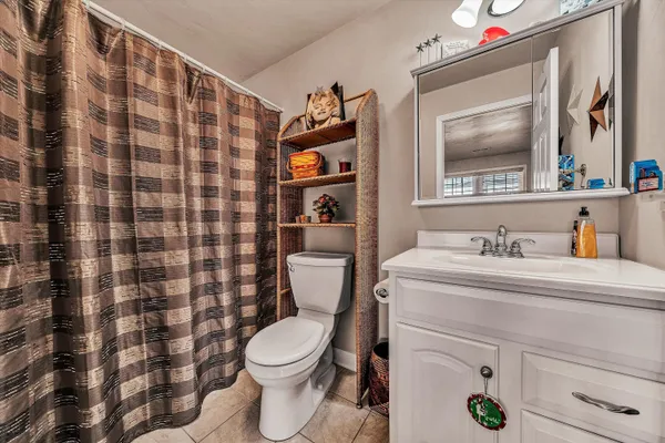 $839,000 | 2120 River Oaks Drive, Salem, VA 24153