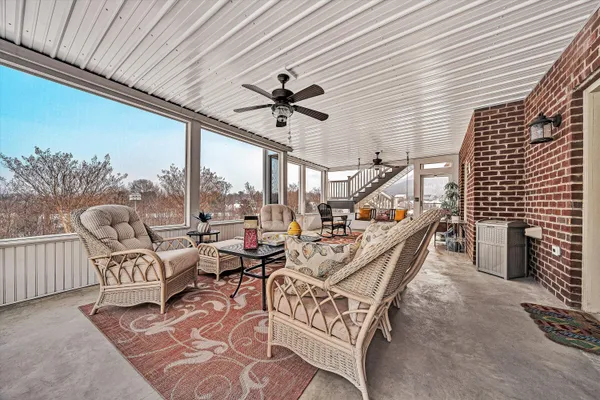 $869,500 | 2120 River Oaks Drive, Salem, VA 24153