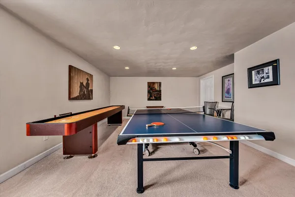 $869,500 | 2120 River Oaks Drive, Salem, VA 24153