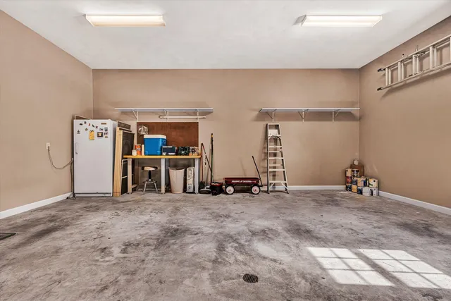 $869,500 | 2120 River Oaks Drive, Salem, VA 24153