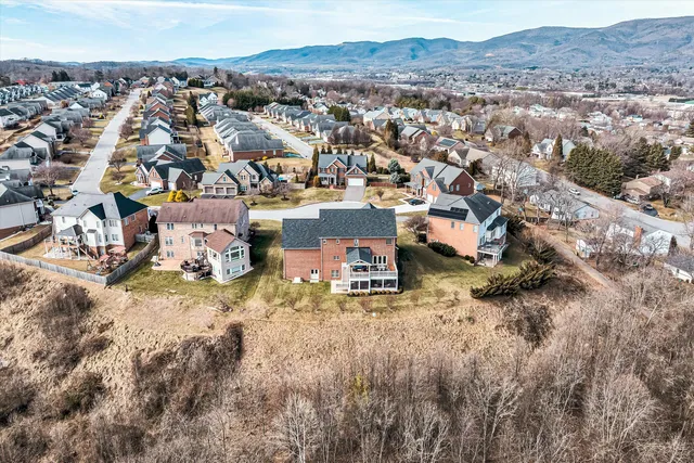 $869,500 | 2120 River Oaks Drive, Salem, VA 24153