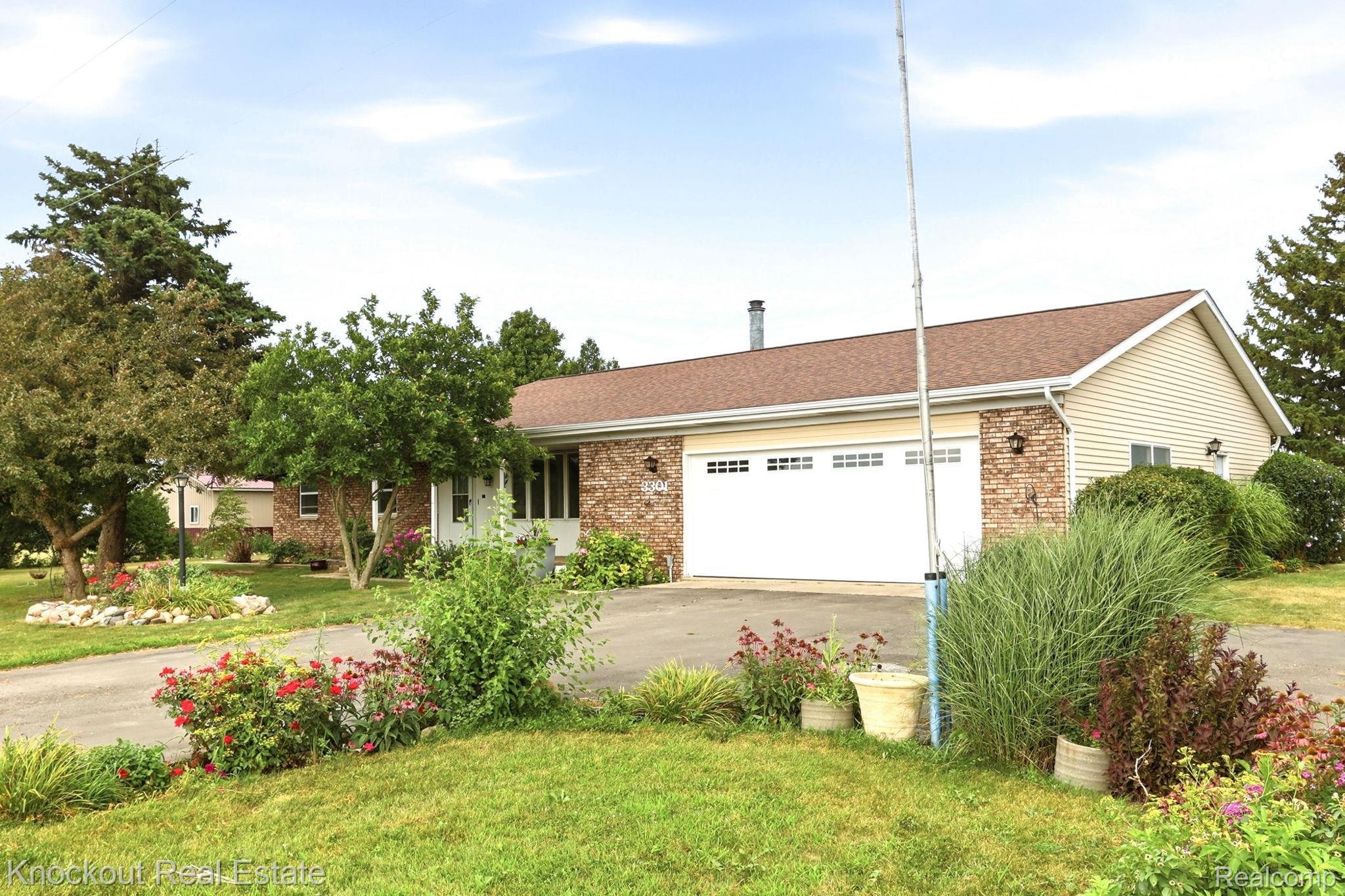 3301 South Quanicassee Road Reese, MI 48757 - Photo 3 of 48 1-web-or-mls-3301 S Quinicassee Road Reese-1.jpg
