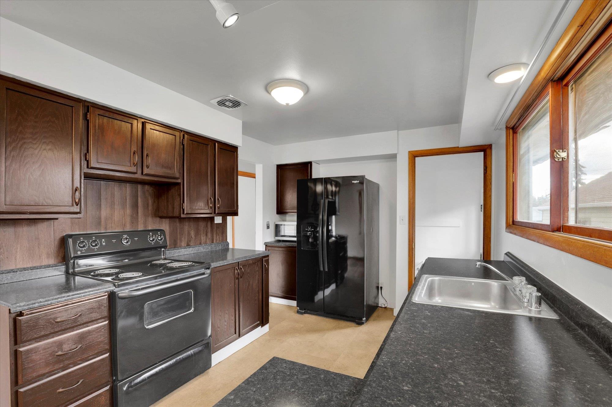 Undisclosed Address Spokane, WA 99203 - Photo 17 of 25