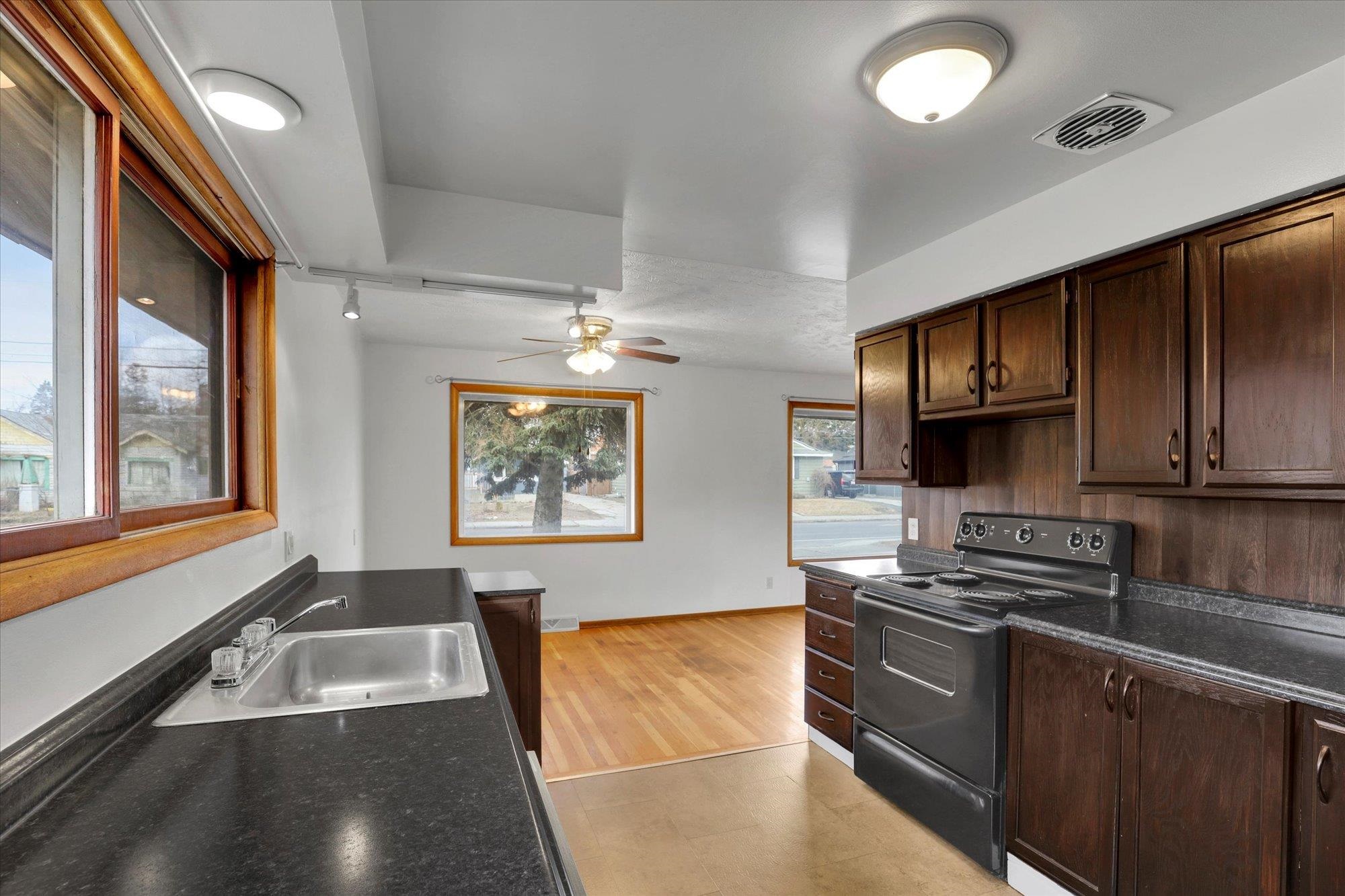 Undisclosed Address Spokane, WA 99203 - Photo 18 of 25