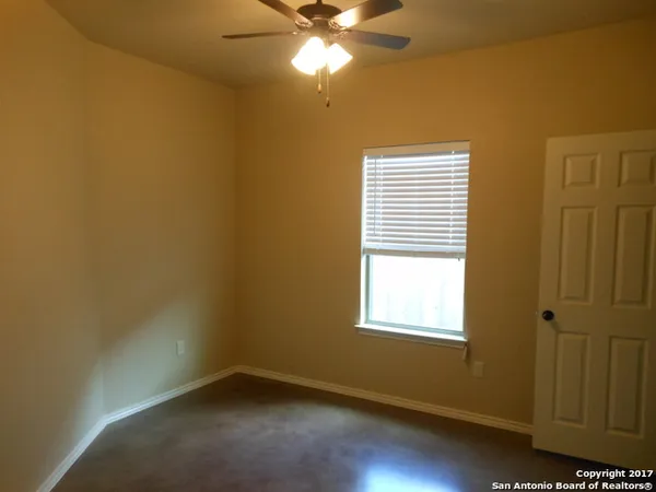 $1,495 | 113 Joanne Cove, New Braunfels, TX 78130