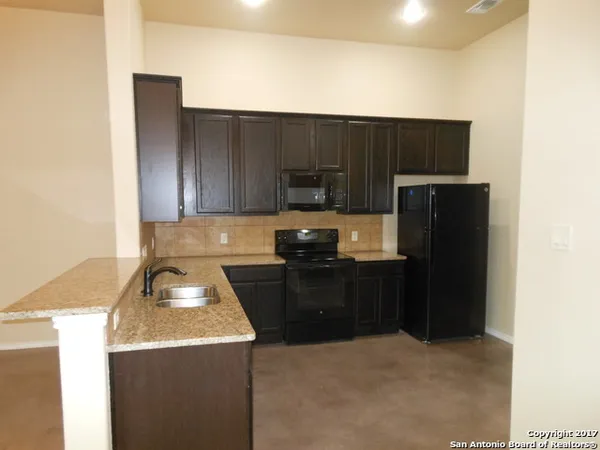 $1,495 | 113 Joanne Cove, New Braunfels, TX 78130