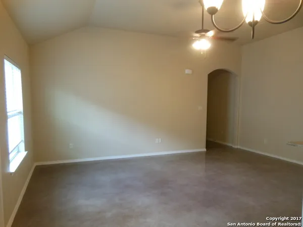 $1,495 | 113 Joanne Cove, New Braunfels, TX 78130