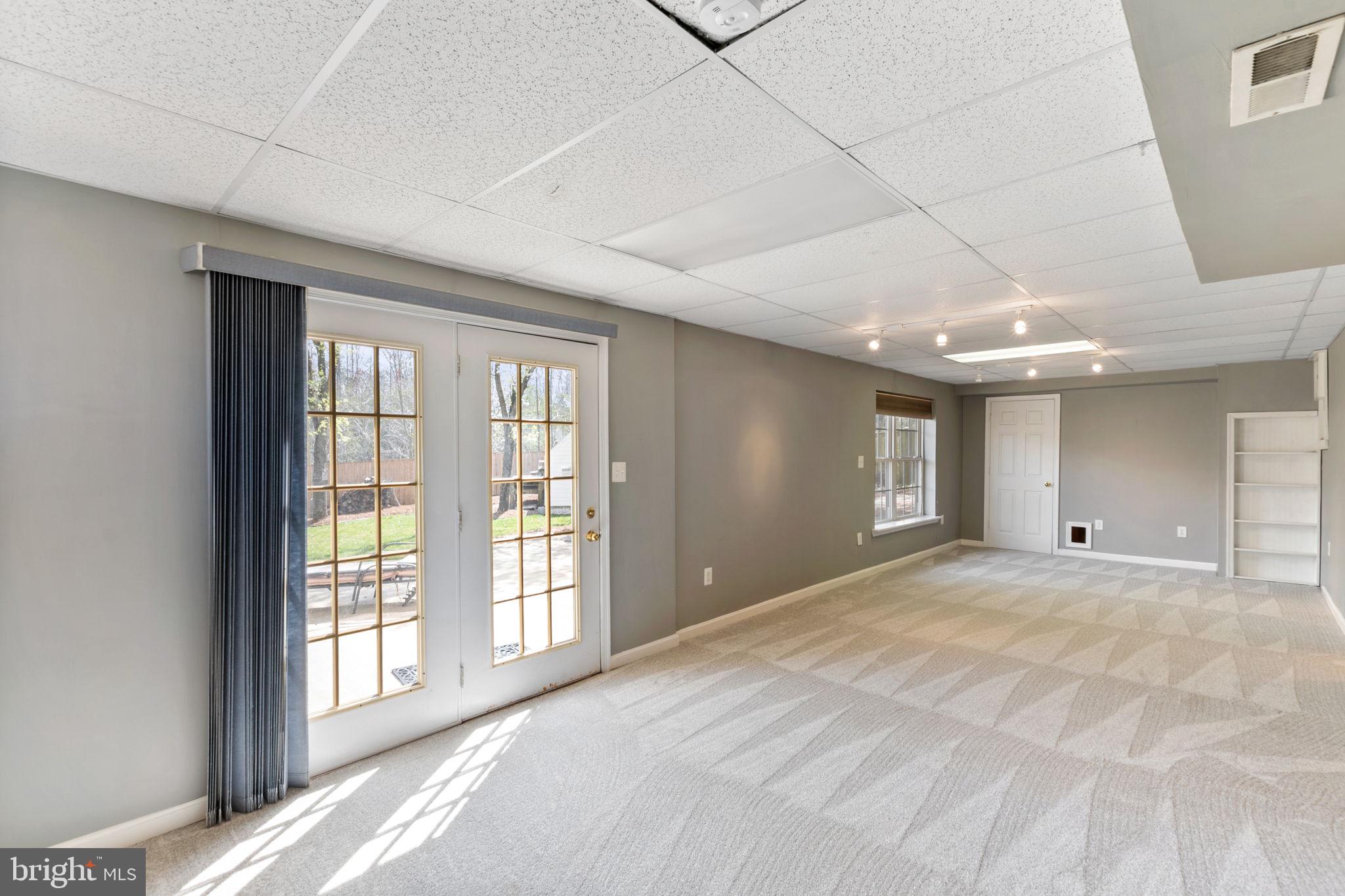 6101 Deer Ridge Trail Springfield, VA 22150 - Photo 43 of 58 Gallery Image 43