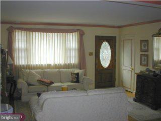 140 Colfax Road Havertown, PA 19083 - Photo 2 of 4