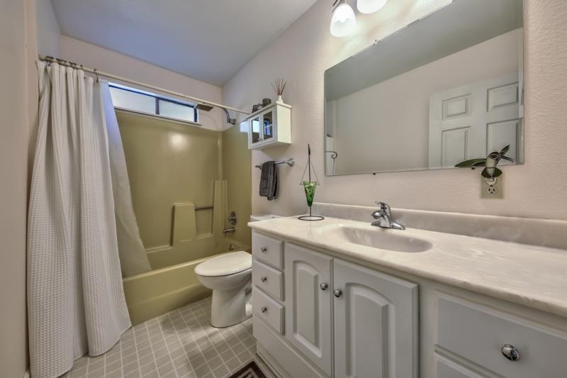 15492 Crown Circle Truckee, CA 96161 - Photo 14 of 19