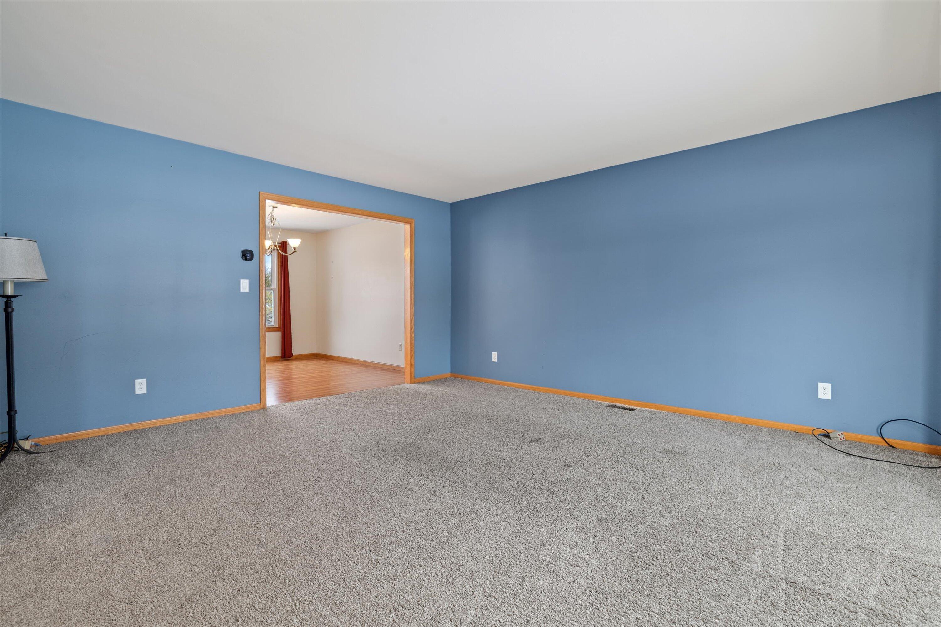3310 108th Place Pleasant Prairie, WI 53158 - Photo 11 of 53 living room
