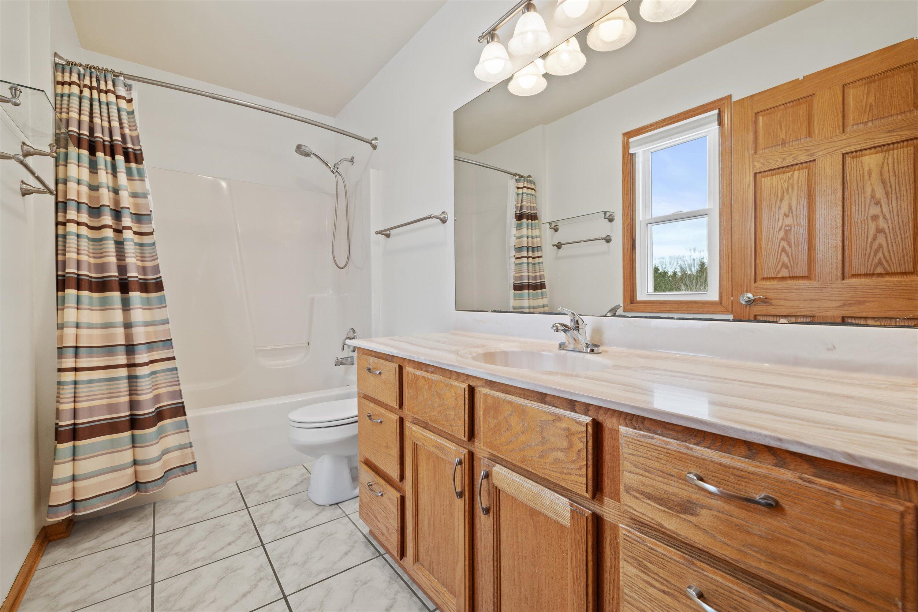 3310 108th Place Pleasant Prairie, WI 53158 - Photo 30 of 53 primary bath