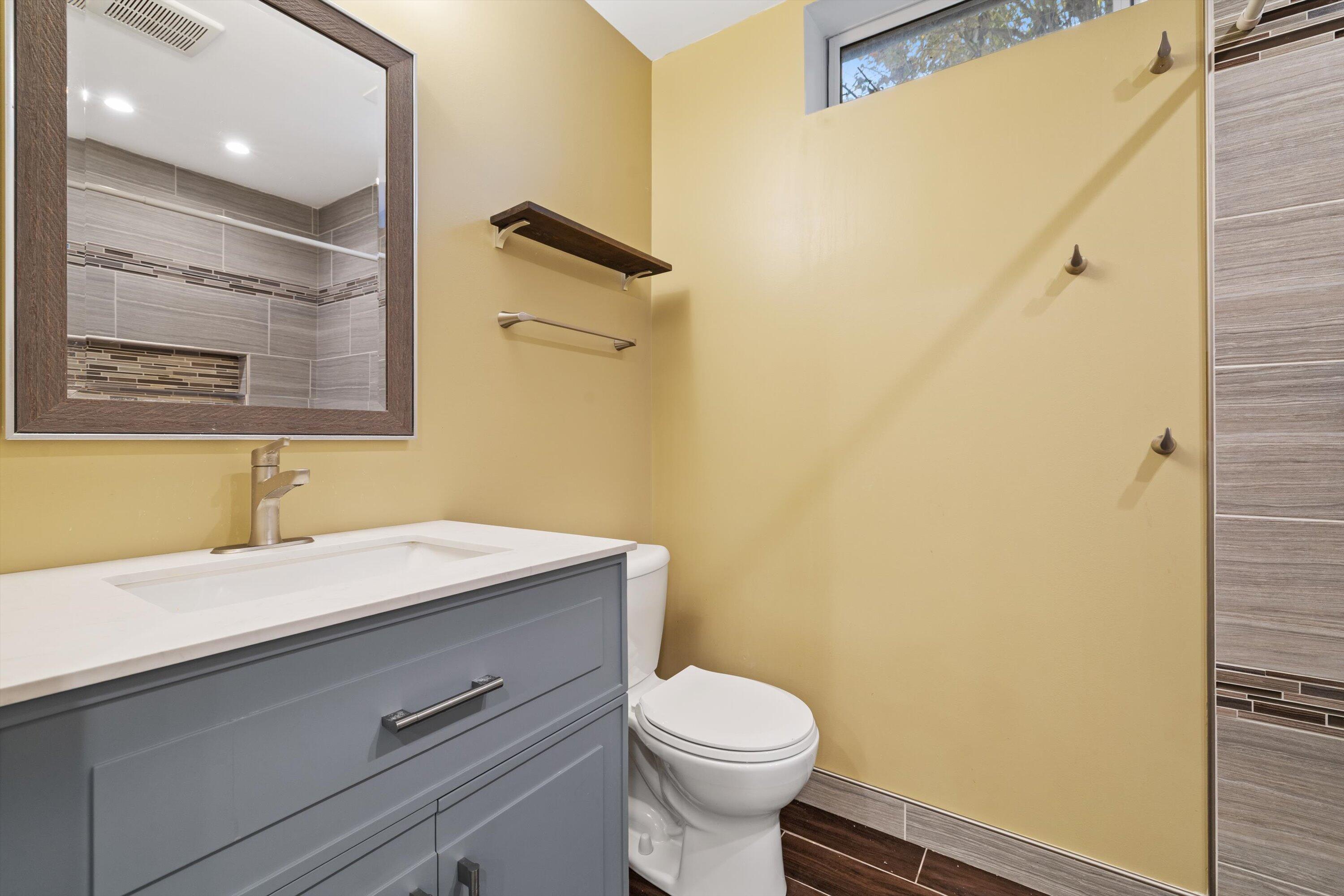 3310 108th Place Pleasant Prairie, WI 53158 - Photo 42 of 53 bathroom