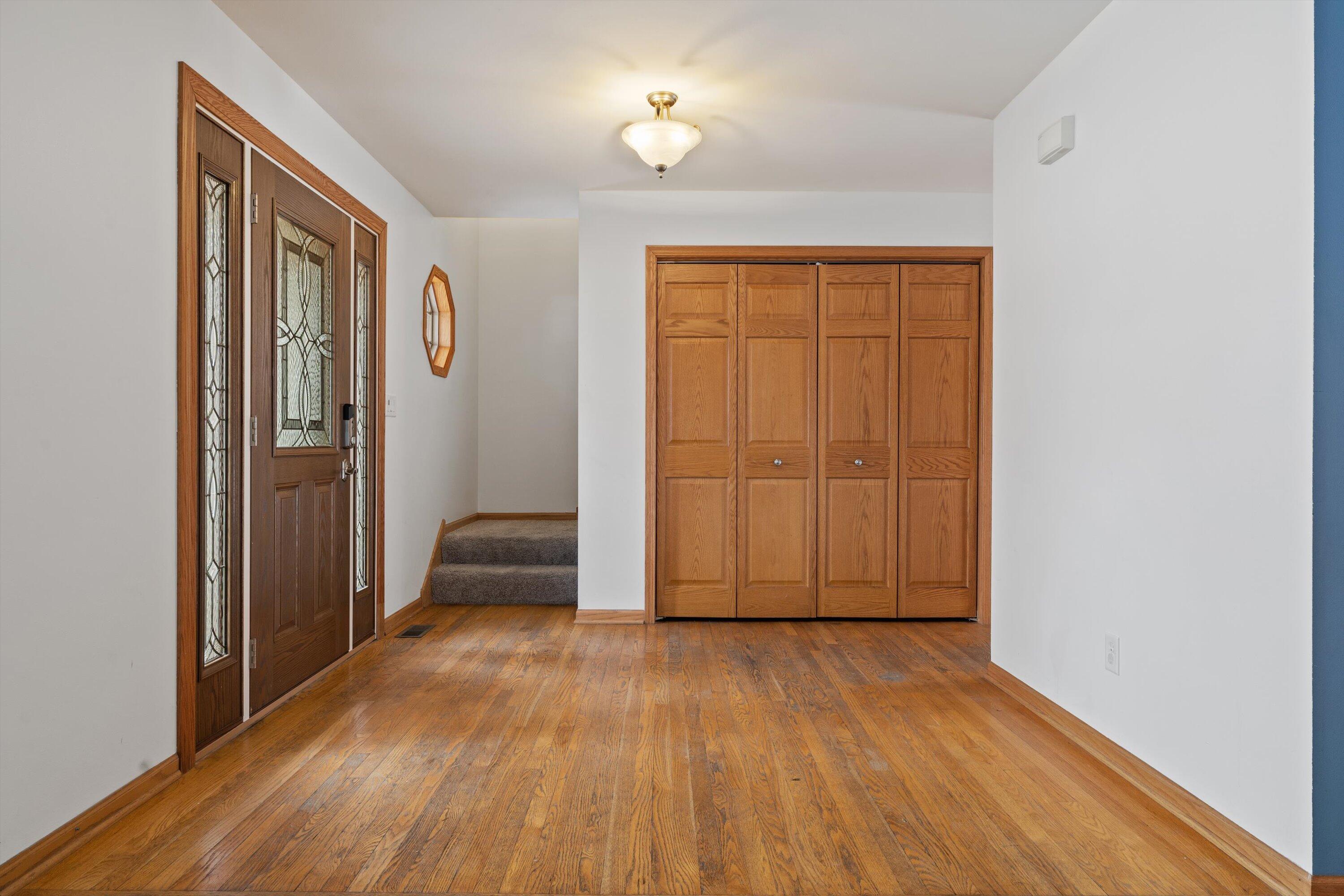 3310 108th Place Pleasant Prairie, WI 53158 - Photo 6 of 53 foyer