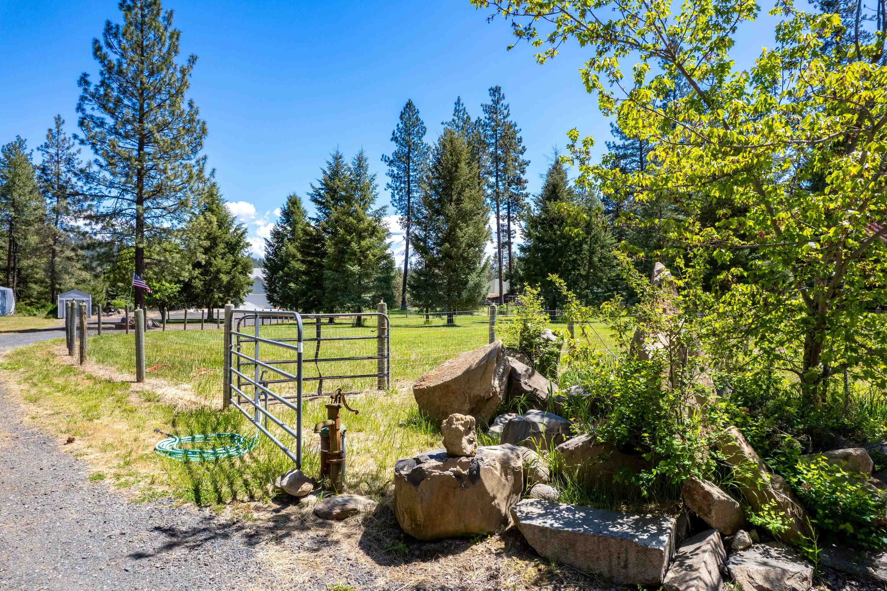 32410 North Ridge Road Chattaroy, WA 99003 - Photo 6 of 50