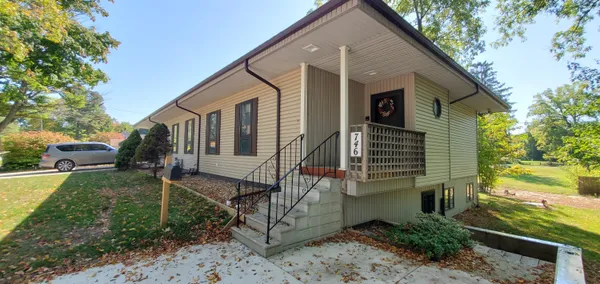 $499,000 | 746 Lee Street, South Haven, MI 49090