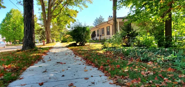 $499,000 | 746 Lee Street, South Haven, MI 49090