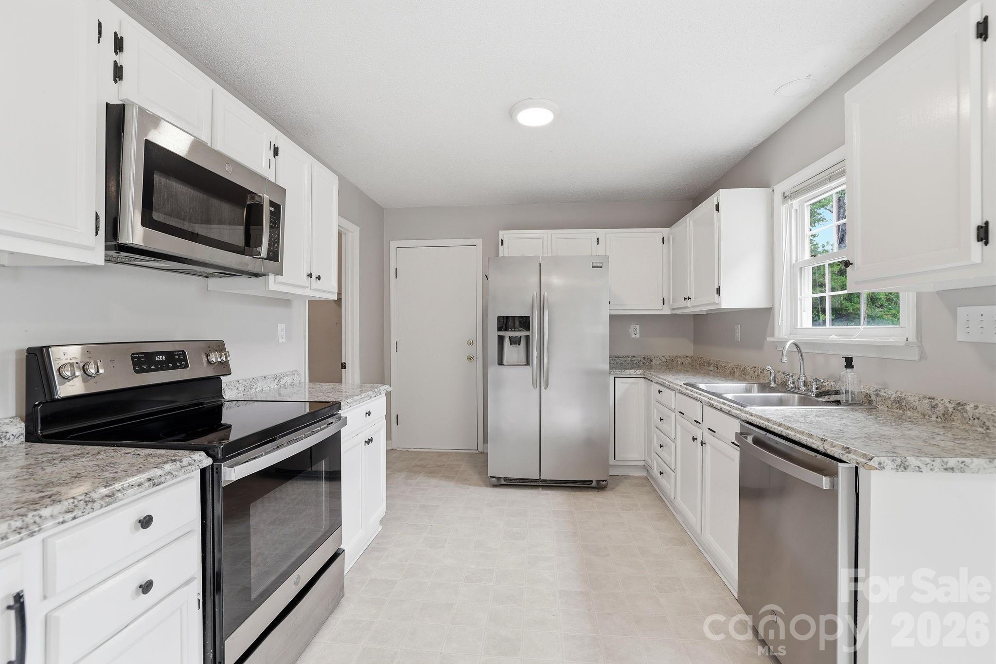 7038 Chelsea Day Lane Tega Cay, SC 29708 - Photo 21 of 47