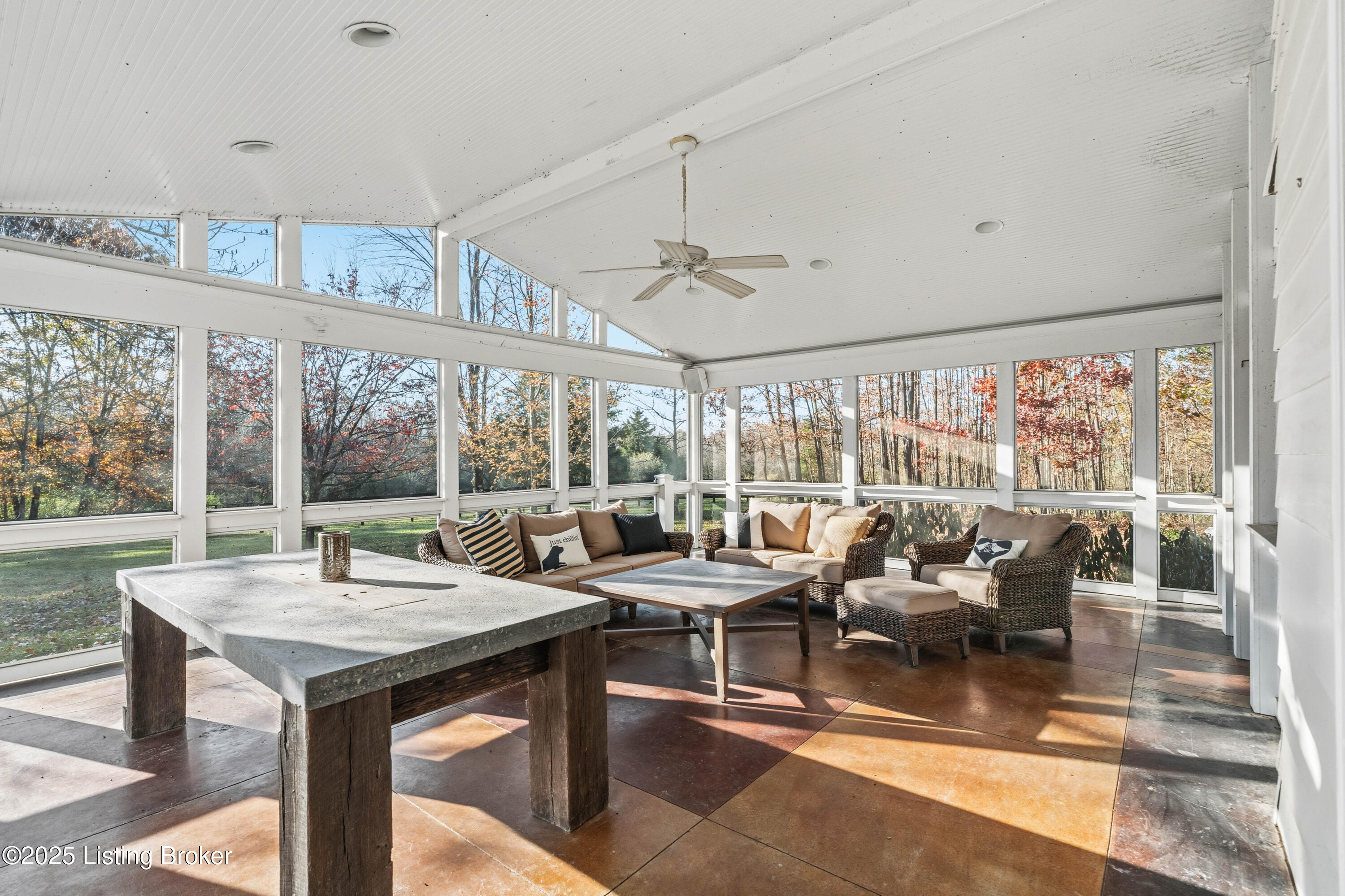 4199 Webb Road Simpsonville, KY 40067 - Photo 11 of 101 DSC03465
