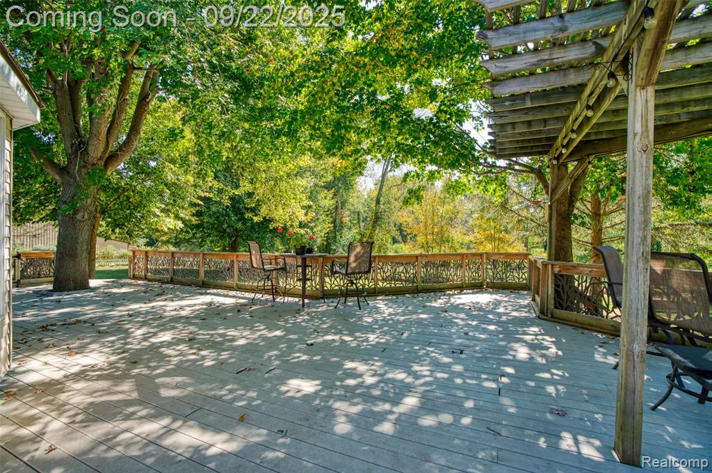 9511 West Allen Road Fowlerville, MI 48836 - Photo 9 of 98