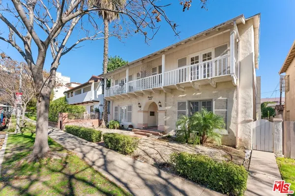 $3,500 | 140 South Camden Drive, Unit 202, Beverly Hills, CA 90212