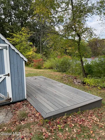 $414,900 | 4 Oak Tree Lane, Colonie, NY 12309