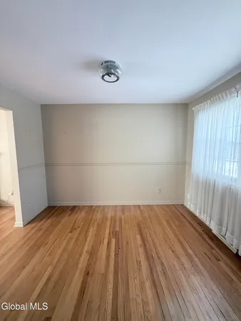 $414,900 | 4 Oak Tree Lane, Colonie, NY 12309