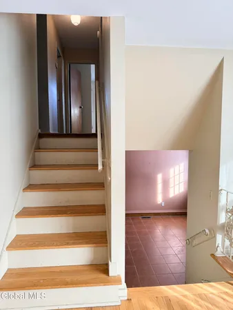 $414,900 | 4 Oak Tree Lane, Colonie, NY 12309