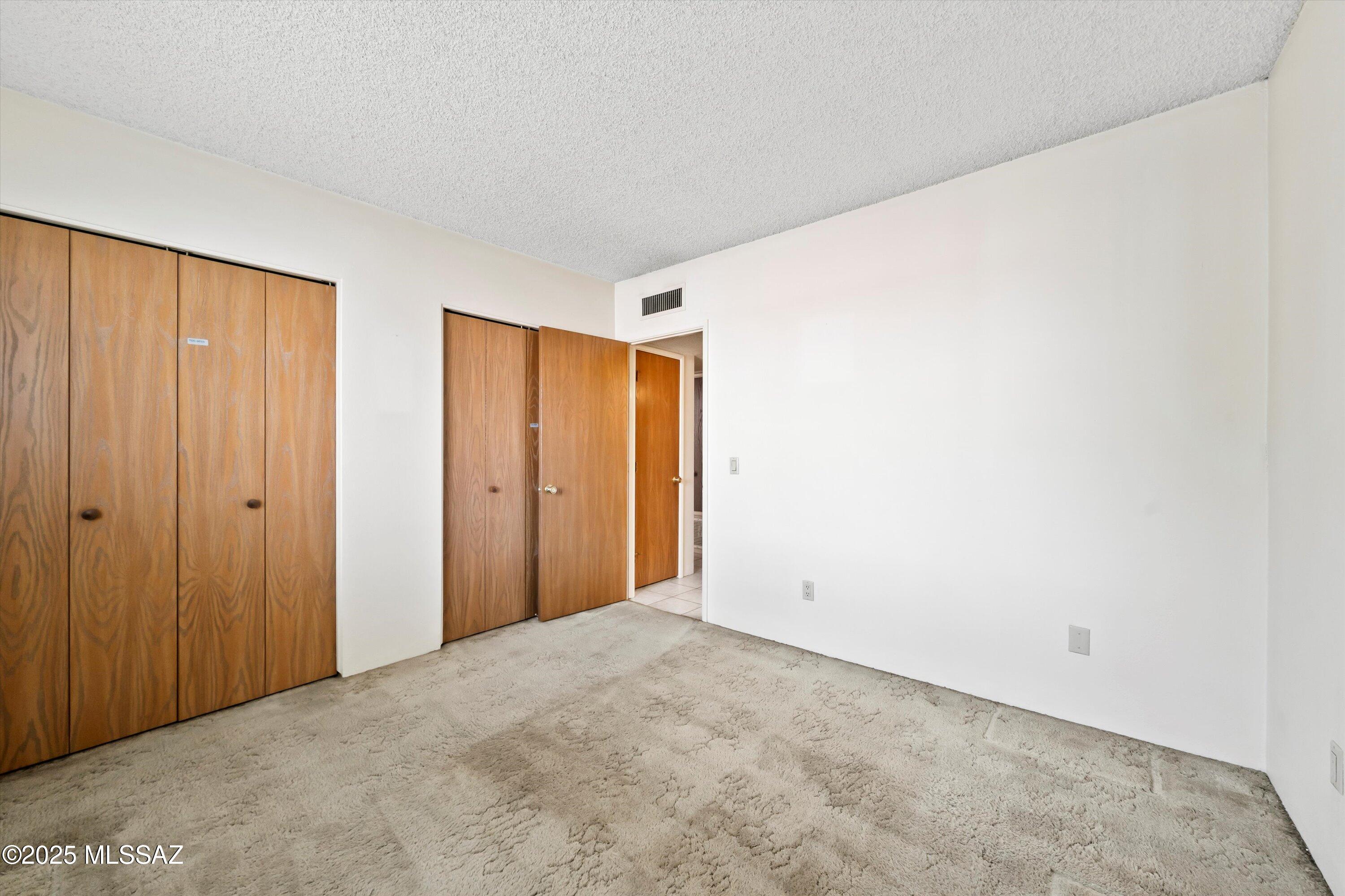 1949 North Swan Road, Unit 32 Tucson, AZ 85712 - Photo 15 of 24 Gallery Image 15
