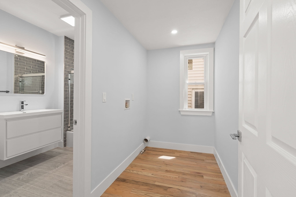 29 Rosemary Street, Unit 2 Boston, MA 02130 - Photo 4 of 15