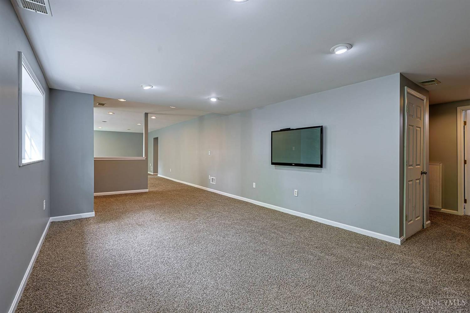 3304 Wagner Road Cincinnati, OH 45245 - Photo 40 of 69 Gallery Image 40