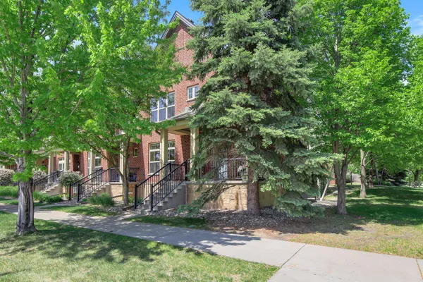 $699,990 | 12250 Lakeview Drive North, Maple Grove, MN 55369