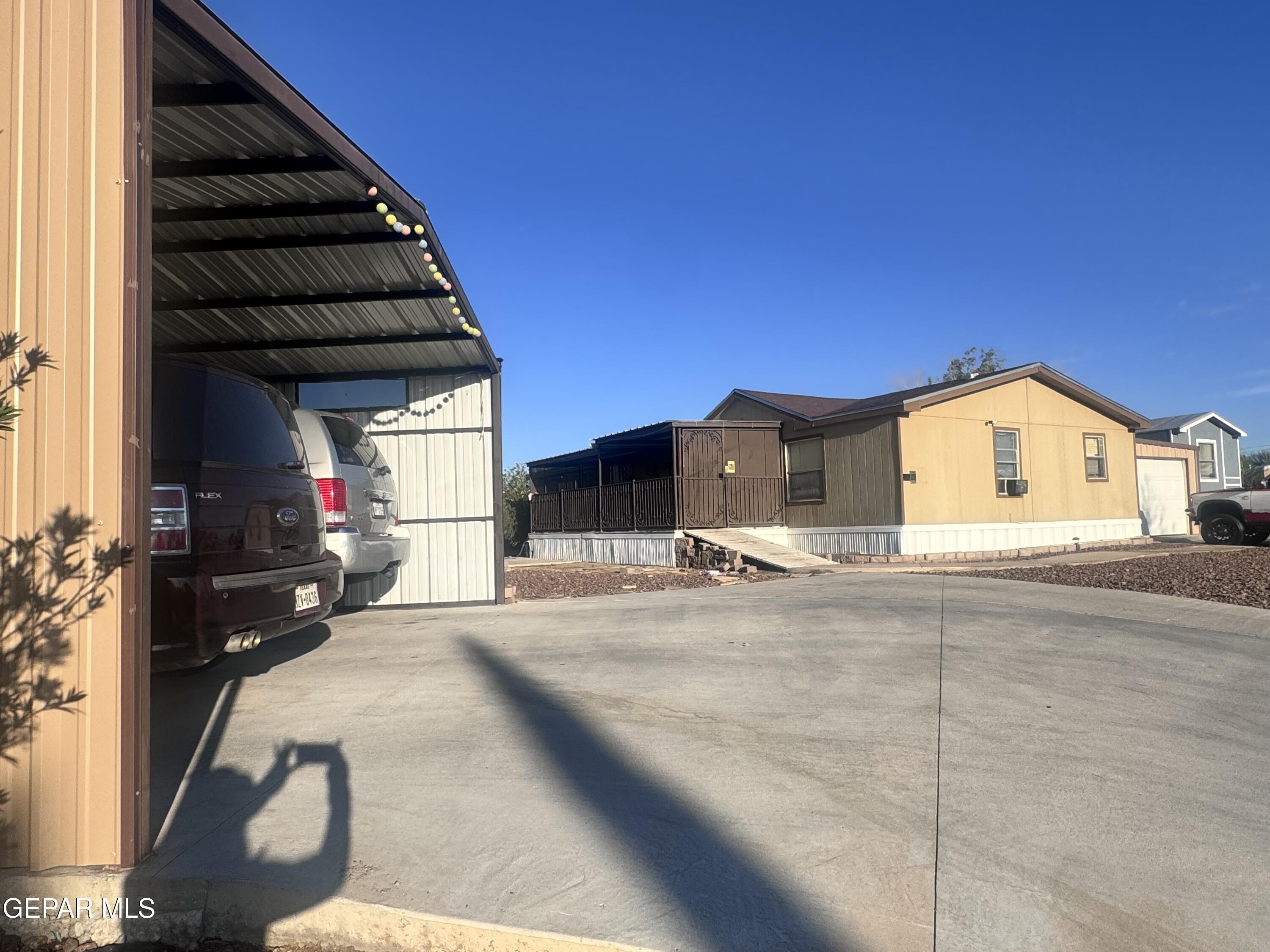 12400 Rojas Drive El Paso, TX 79928 - Photo 5 of 11 a view of back yard of the house
