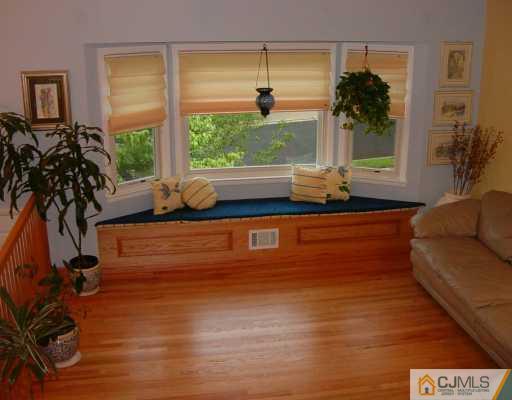 28 Bartman Road East Brunswick, NJ 08816 - Photo 2 of 6 Gallery Image 2
