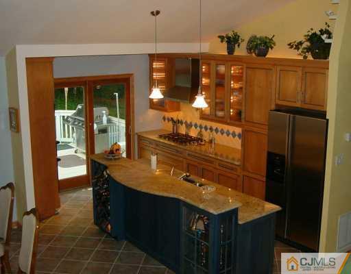 28 Bartman Road East Brunswick, NJ 08816 - Photo 3 of 6 Gallery Image 3