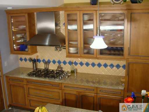 28 Bartman Road East Brunswick, NJ 08816 - Photo 5 of 6 Gallery Image 5