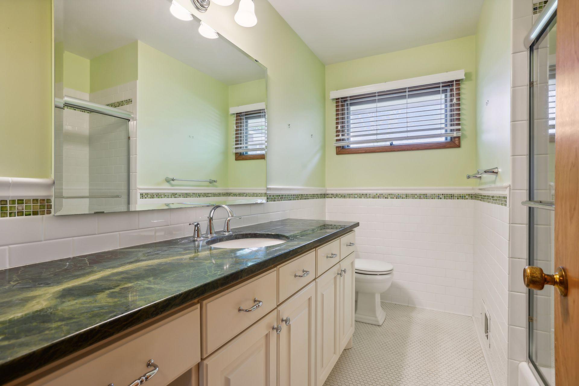 5520 Holiday Road Minnetonka, MN 55345 - Photo 25 of 38 Gallery Image 25
