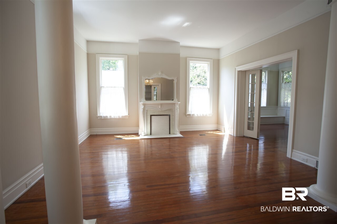 1658 Government Street Mobile, AL 36604 - Photo 19 of 36